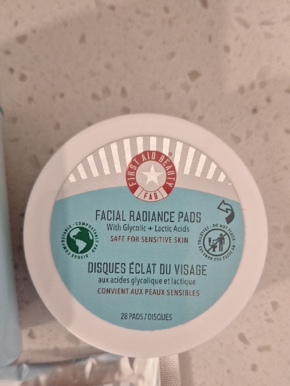 Ultimate First Aid Beauty Facial Radiance Pads - Picture 3 of 5